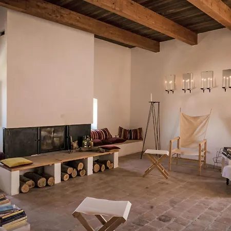 Centro By Interhome