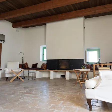 Centro By Interhome *