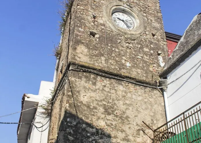 Centro By Interhome * سترونغولي